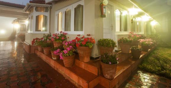 Bouganvilla Resort Утакаманд Экстерьер фото